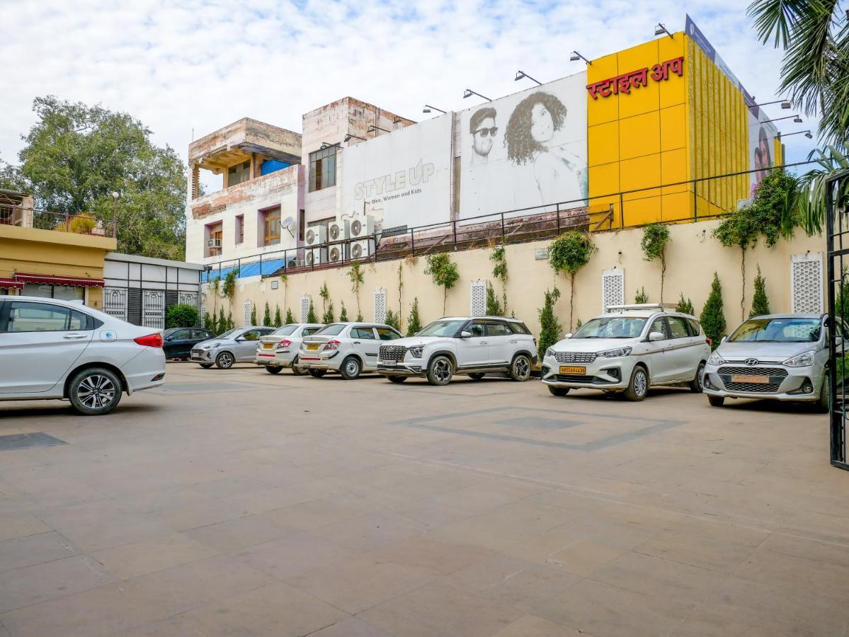 Diamond Hotel Varanasi Exterior photo
